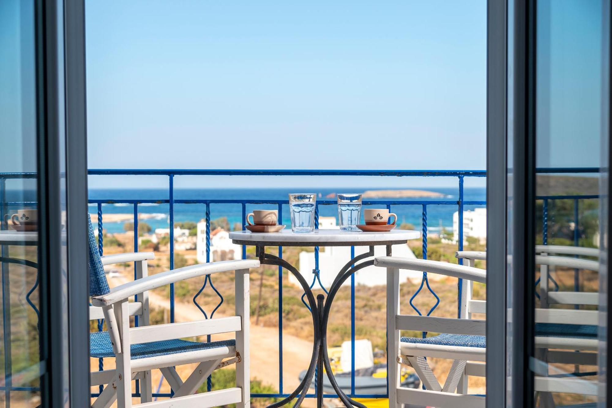 Agnadi Blue Apartments Diakofti Exterior photo